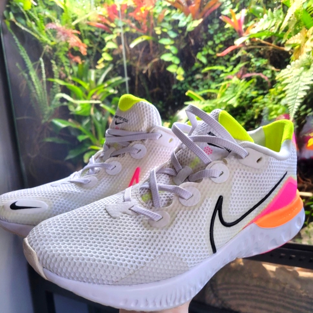 Nike renew Running Shoes